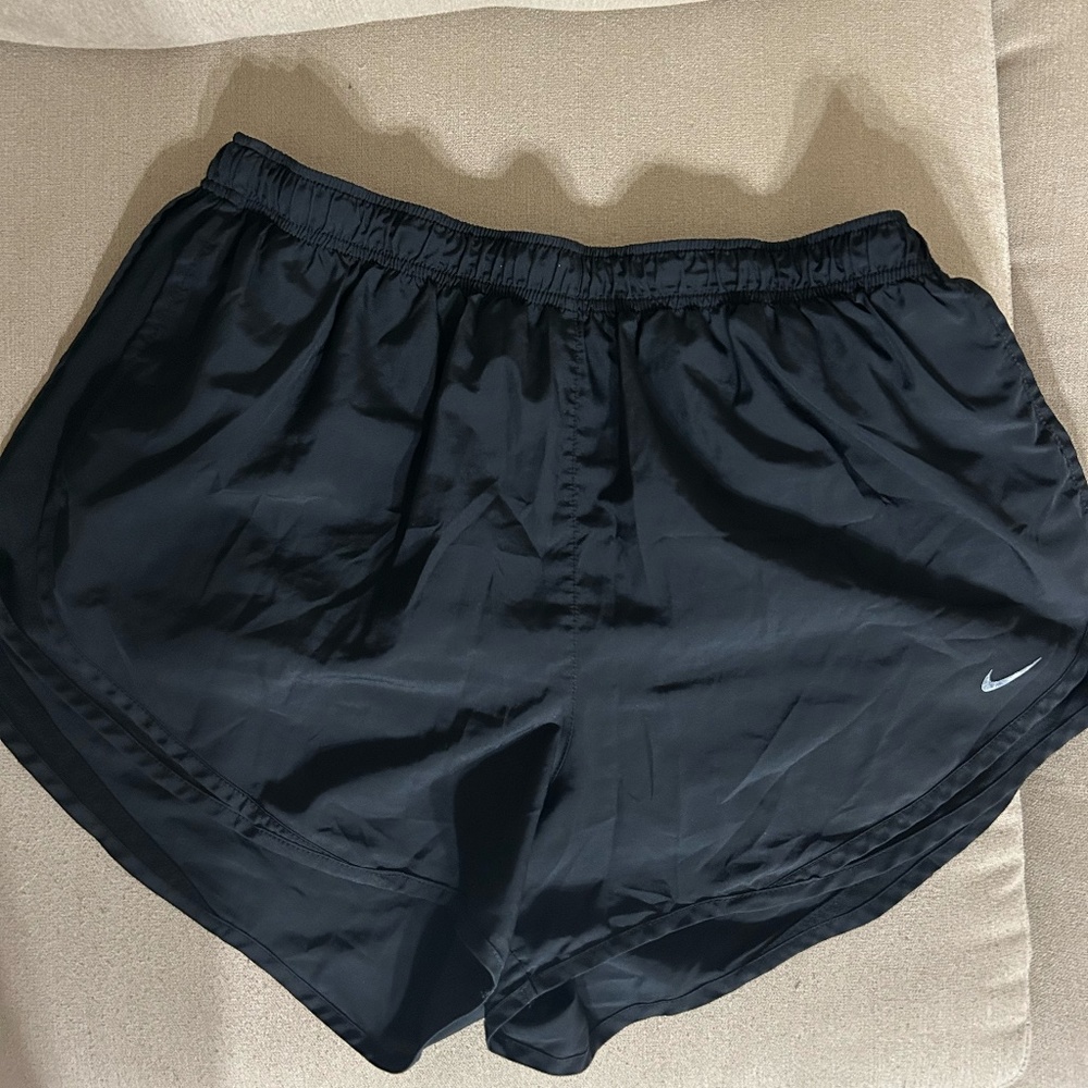womens nike running shorts